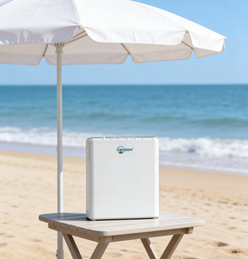 Continuous flow oxygen concentrator